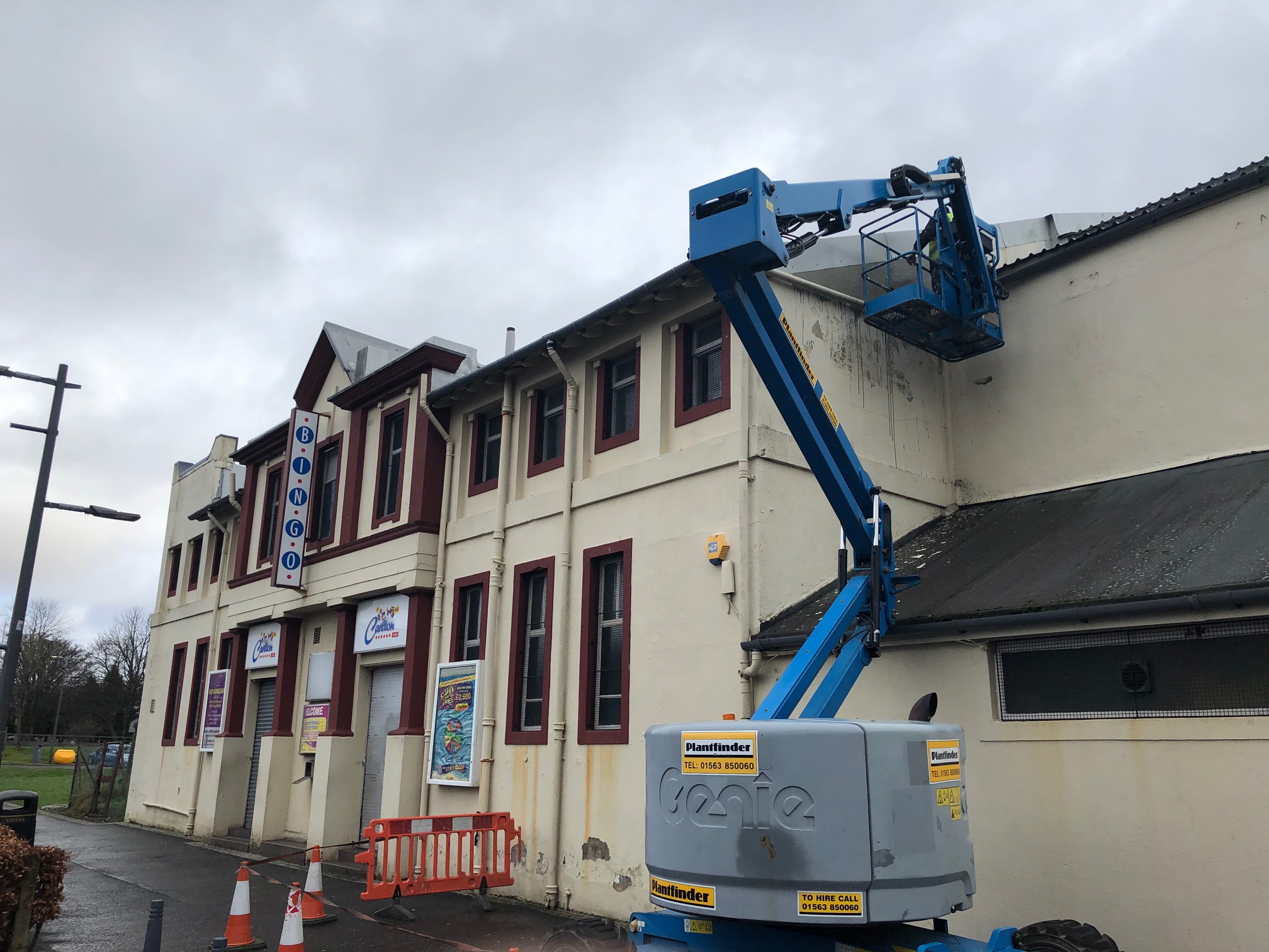 Carlton Bingo Dumbarton asbestos-cement roof before replacement