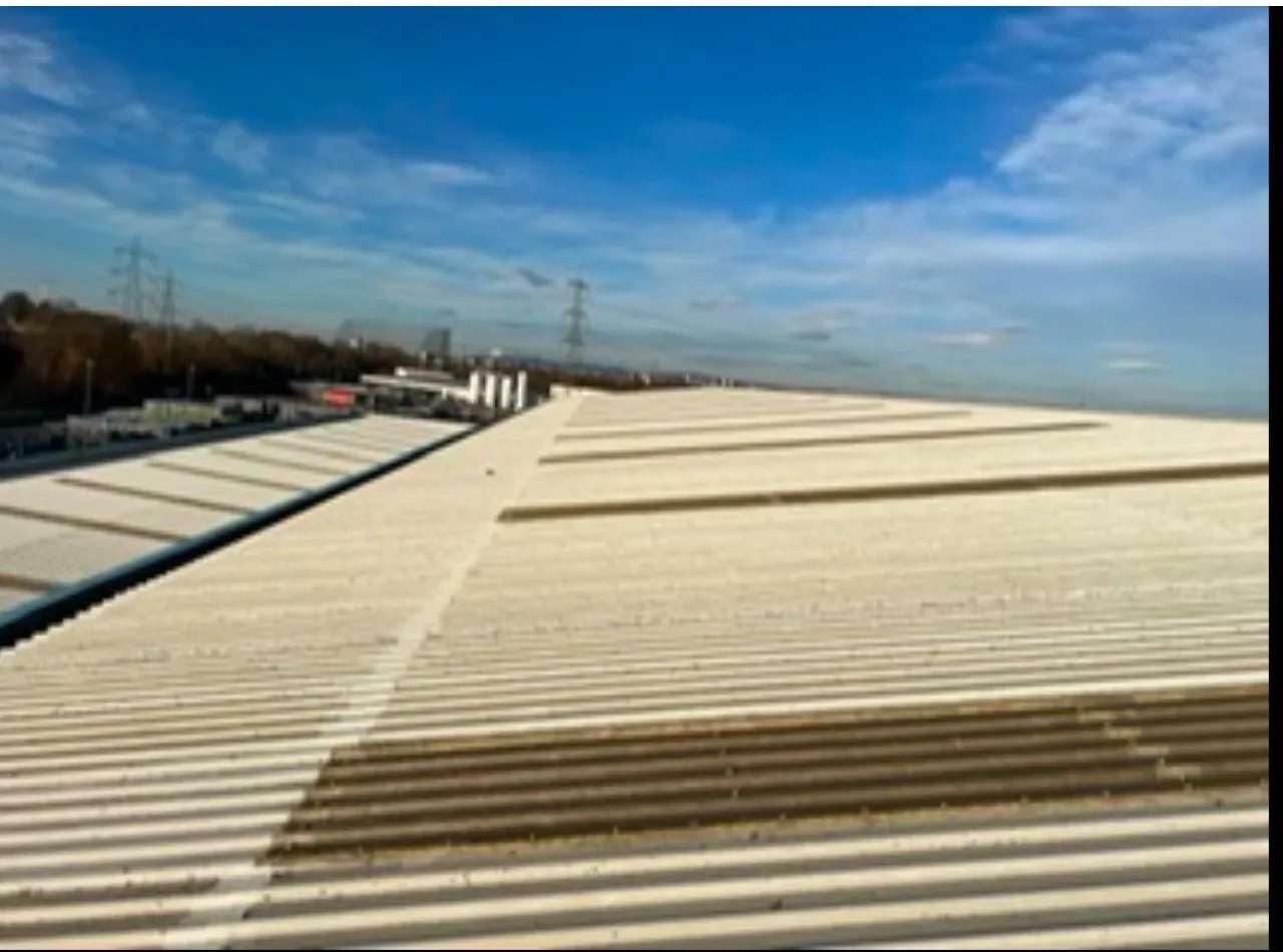 Carlton Bingo Dumbarton during the asbestos-cement roof replacement works